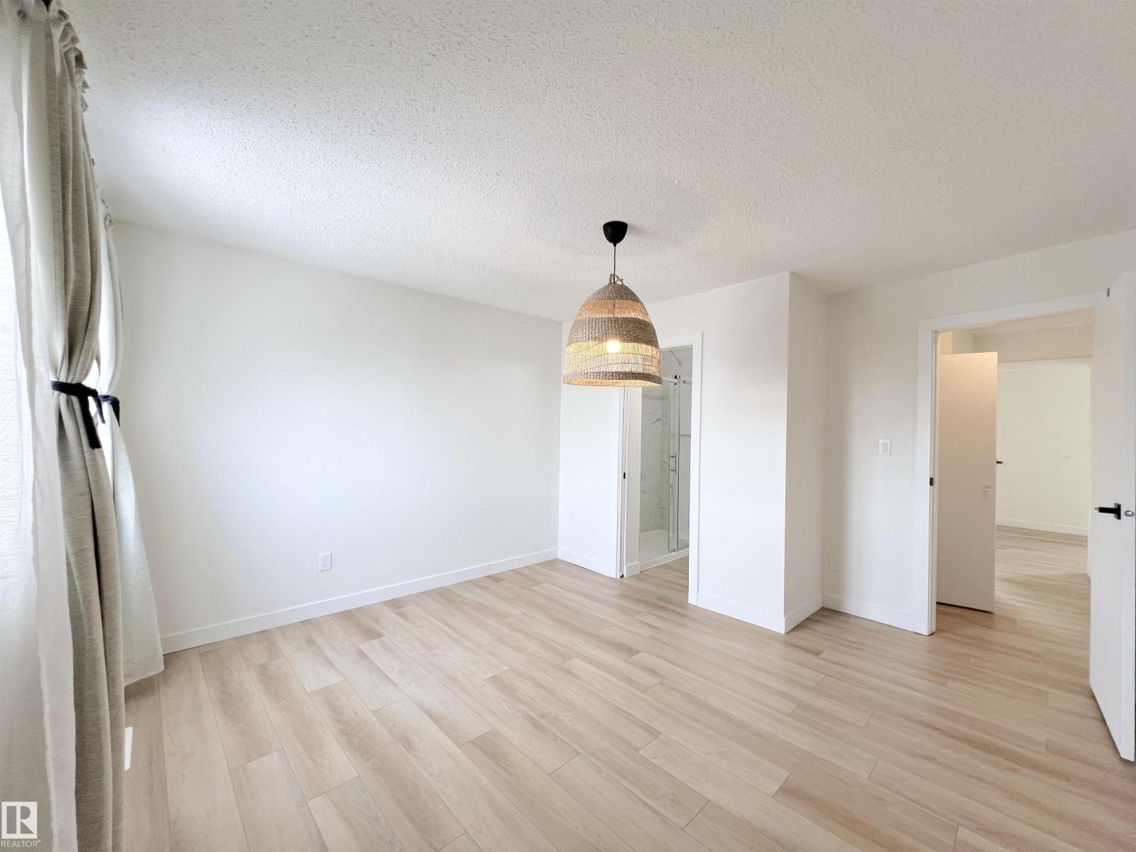 #12 3221 119 ST NW, Edmonton