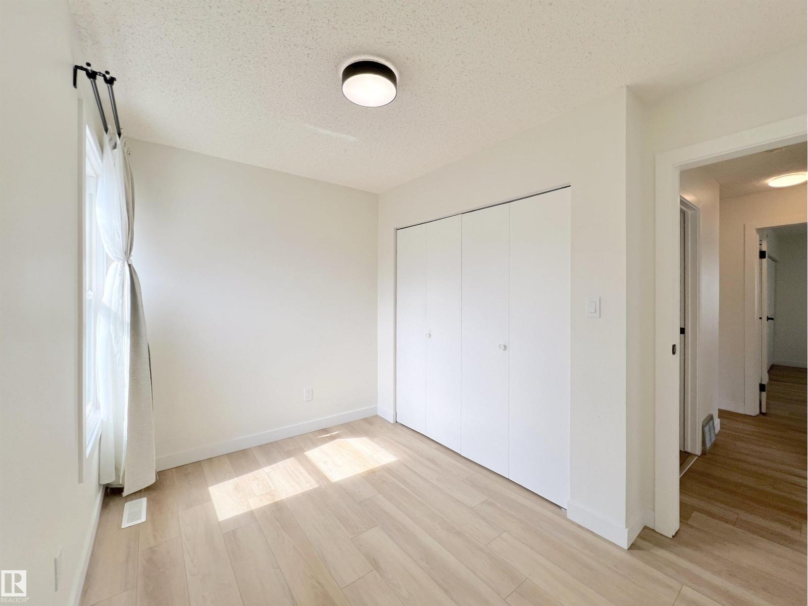 #12 3221 119 ST NW, Edmonton