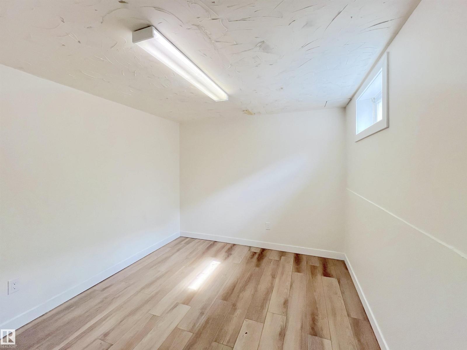 #12 3221 119 ST NW, Edmonton