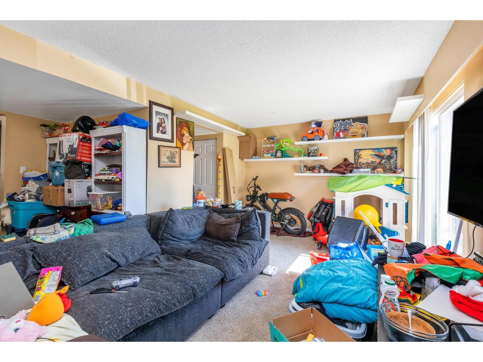 3 Bed, 1 Bath Apartment for Sale in Chilliwack – 107 45185 WOLFE ROAD, Chilliwack Proper West – MLS# R3111026 - Image 12