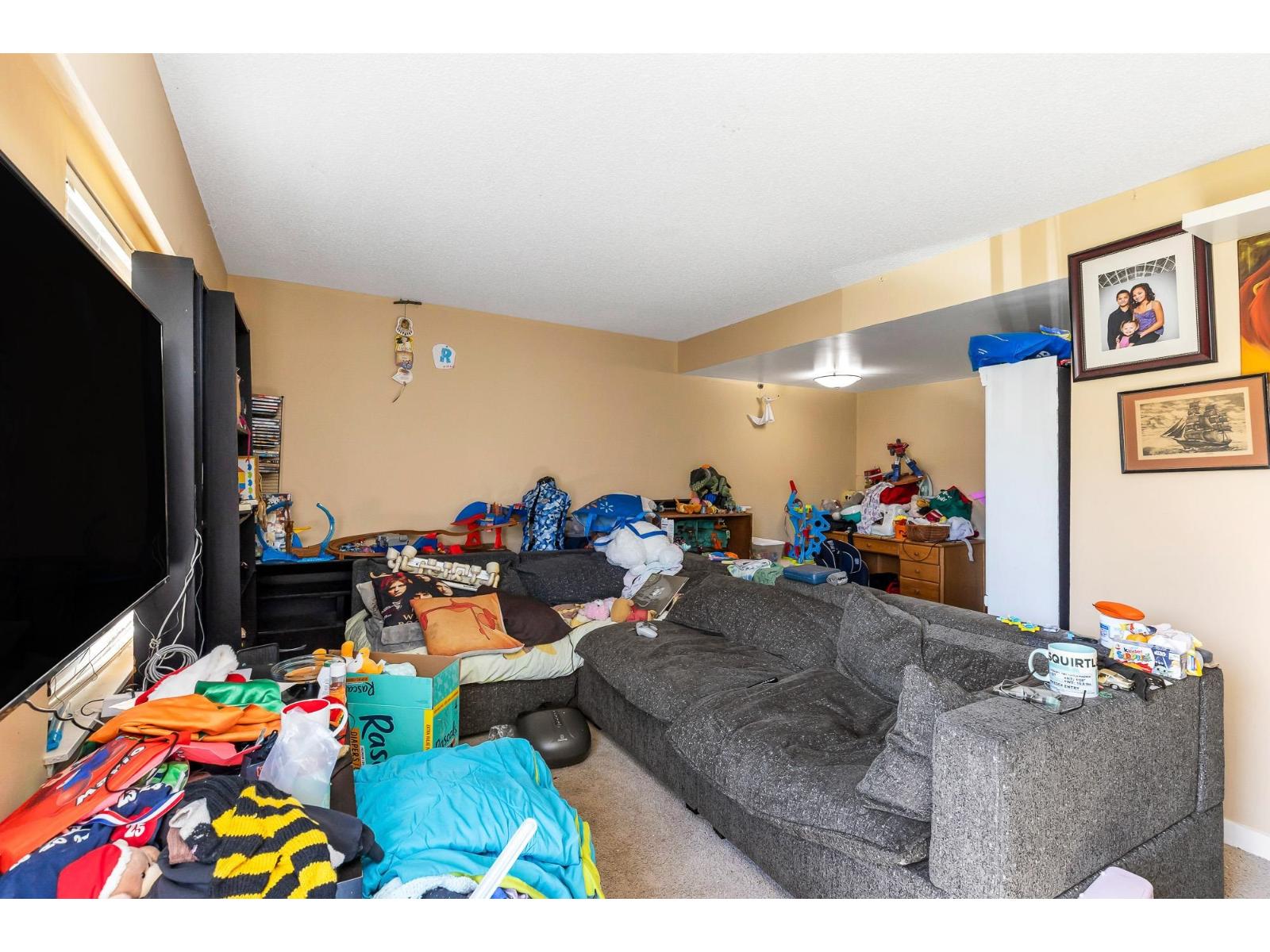 3 Bed, 1 Bath Apartment for Sale in Chilliwack – 107 45185 WOLFE ROAD, Chilliwack Proper West – MLS# R3111026 - Image 11