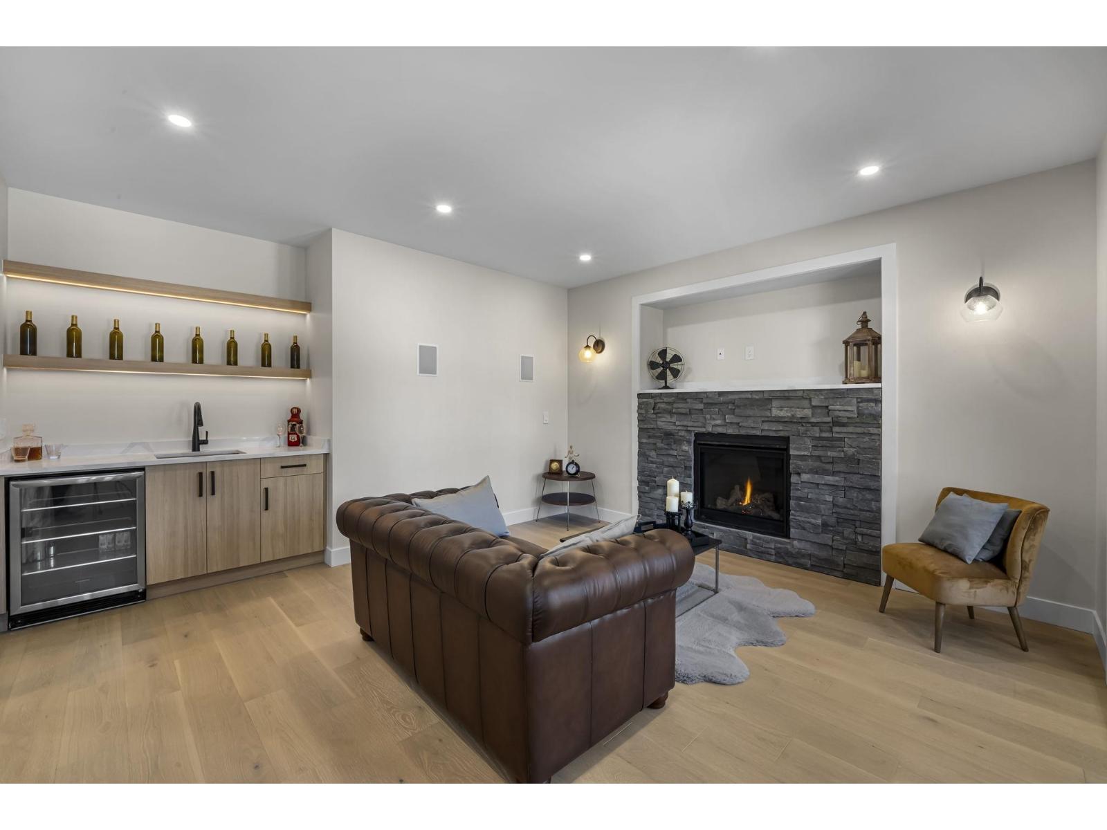 862 WILLOW PLACE, Harrison Hot Springs, Harrison Hot Springs