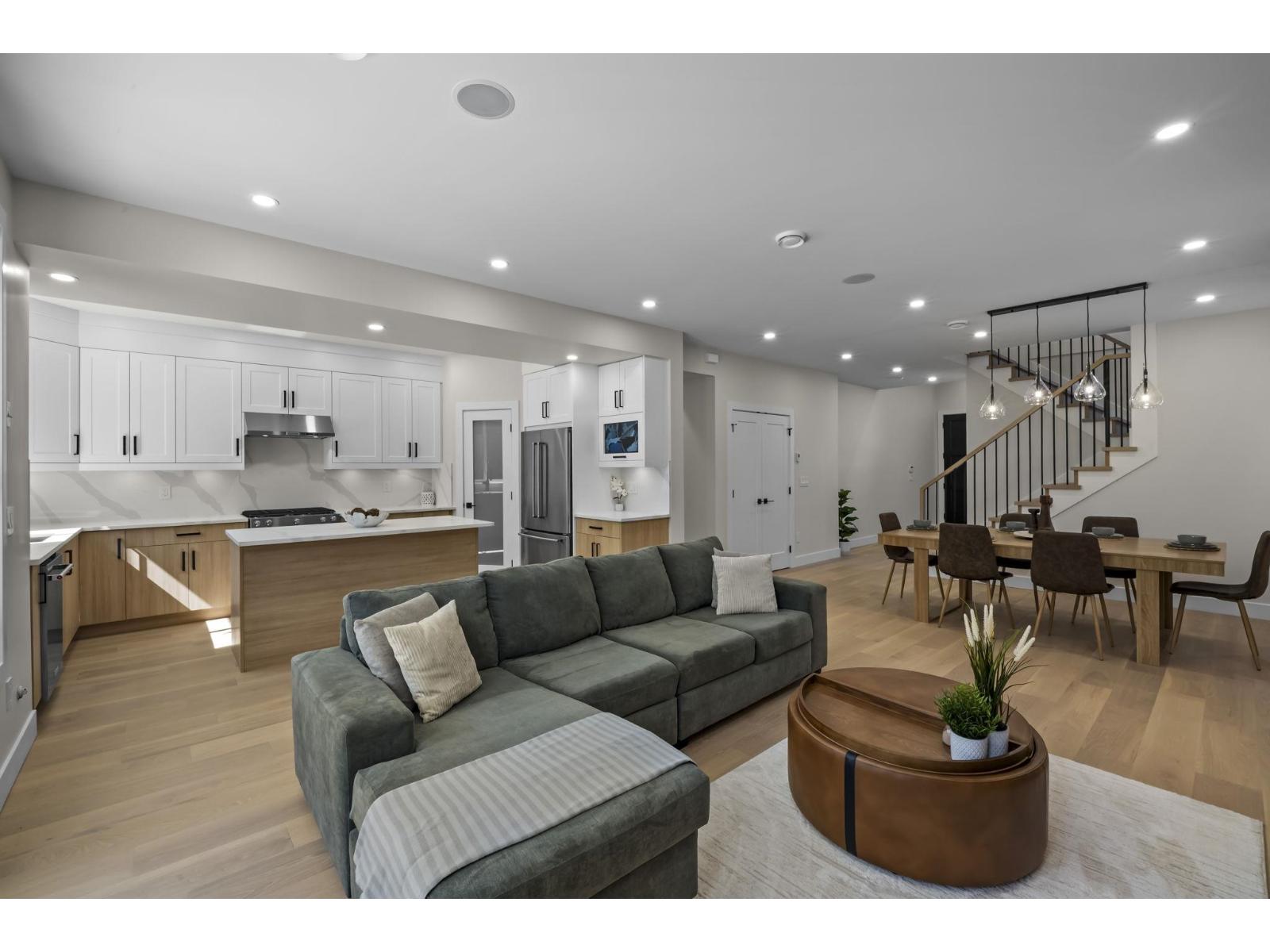 862 WILLOW PLACE, Harrison Hot Springs, Harrison Hot Springs