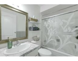 12902 72a Avenue, Surrey, BC V3W6Z2 Photo 11