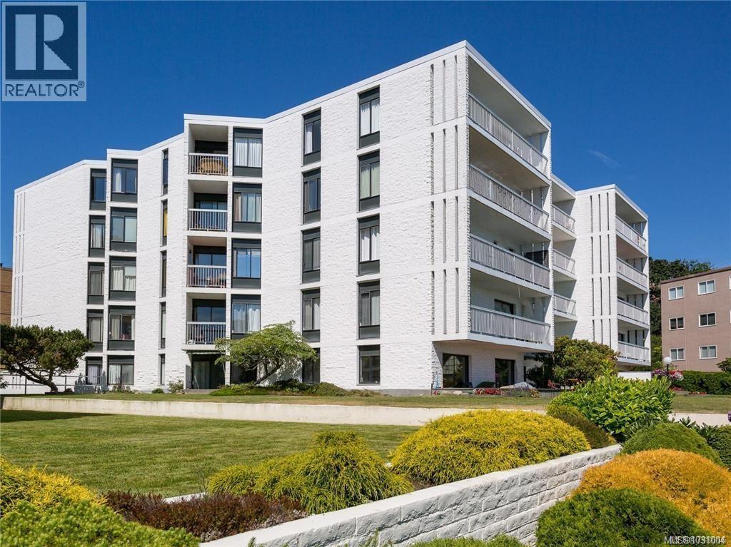 205 1450 Beach Drive, Oak Bay