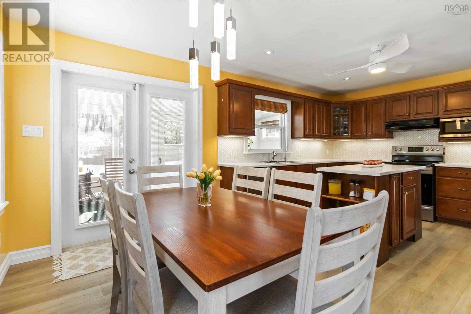 Property 10 of 47 of 426 Heatherglen Drive