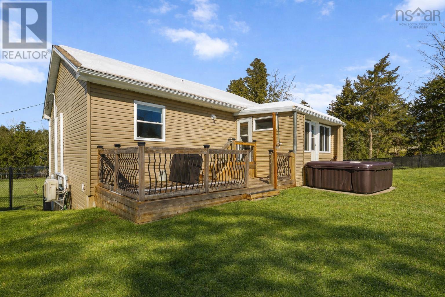 Property 37 of 47 of 426 Heatherglen Drive