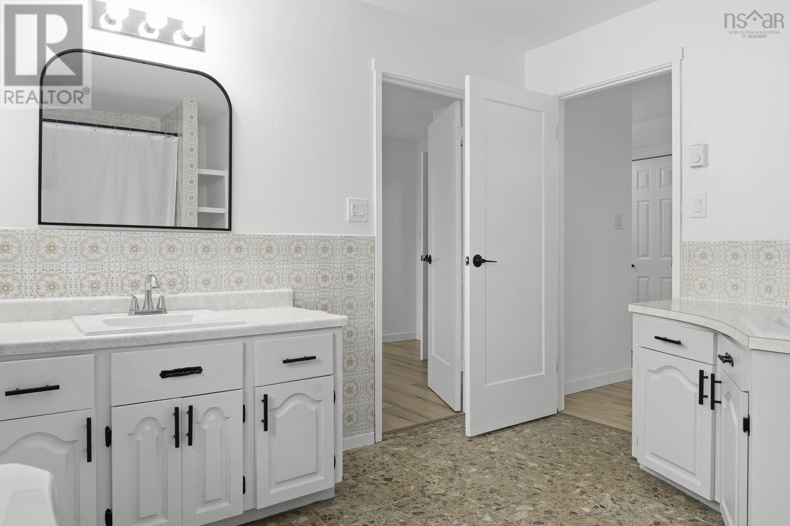 Property 33 of 48 of 24 Parmbelle Lane