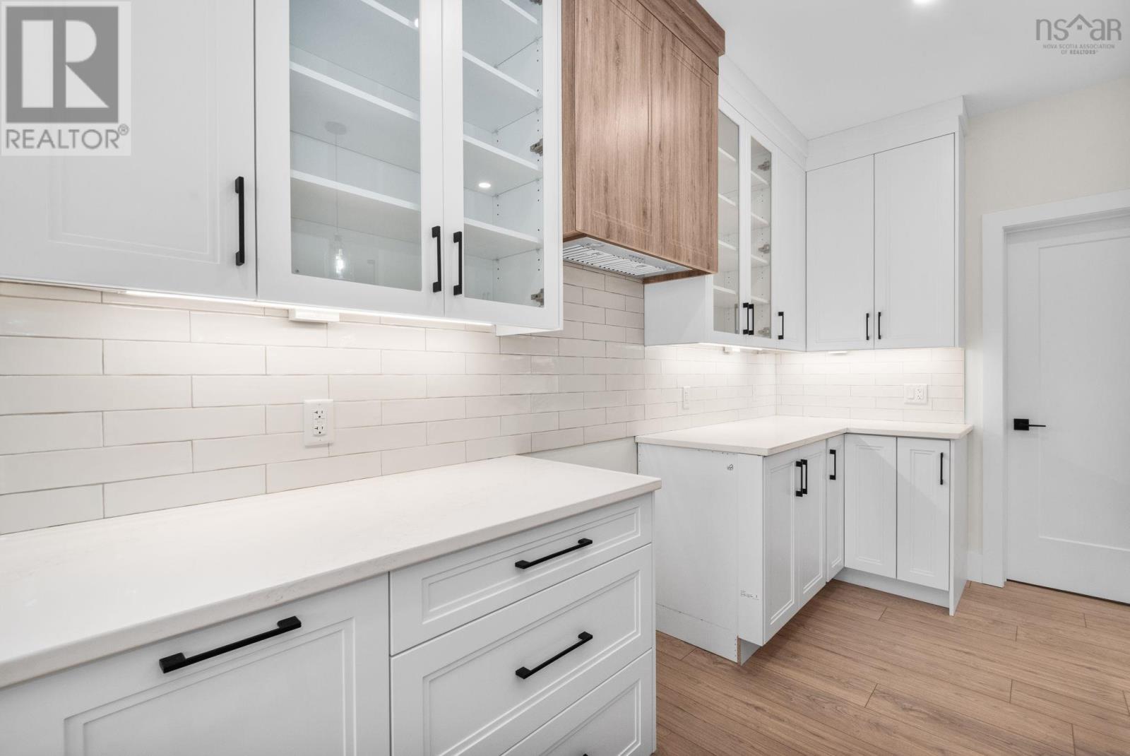 Property 14 of 49 of 66 Osprey Ridge