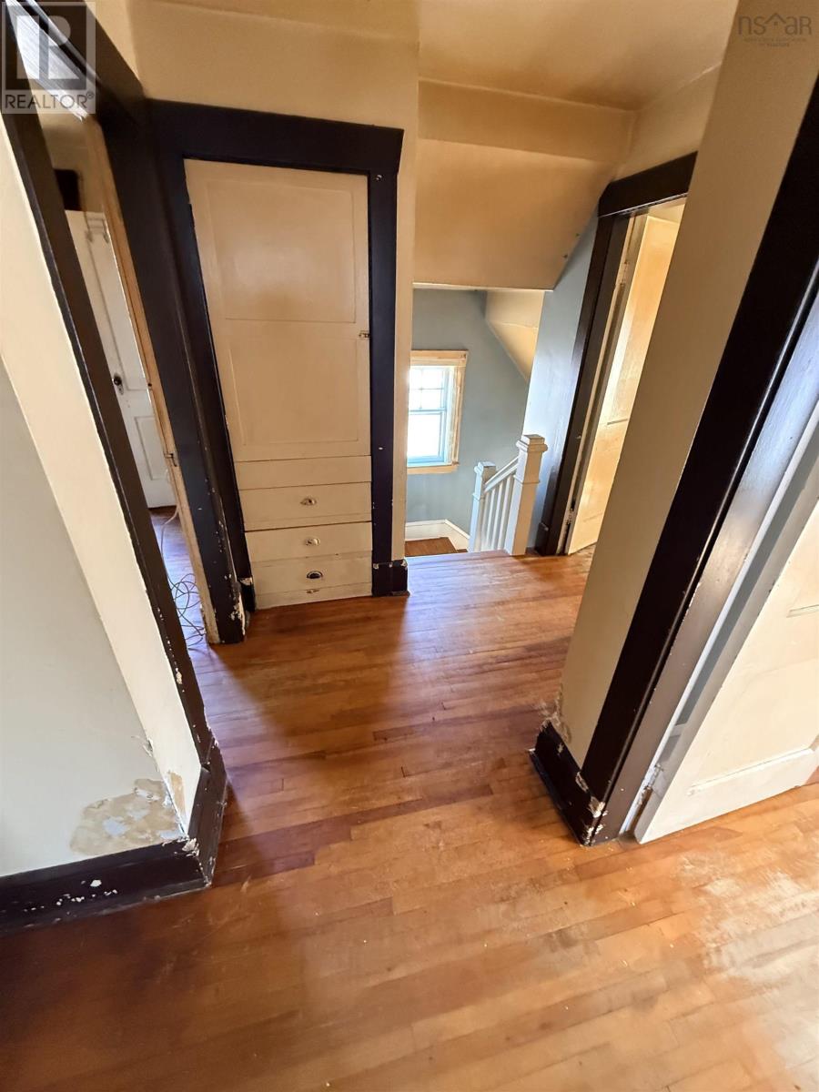 Property 13 of 38 of 134 Argyle Street