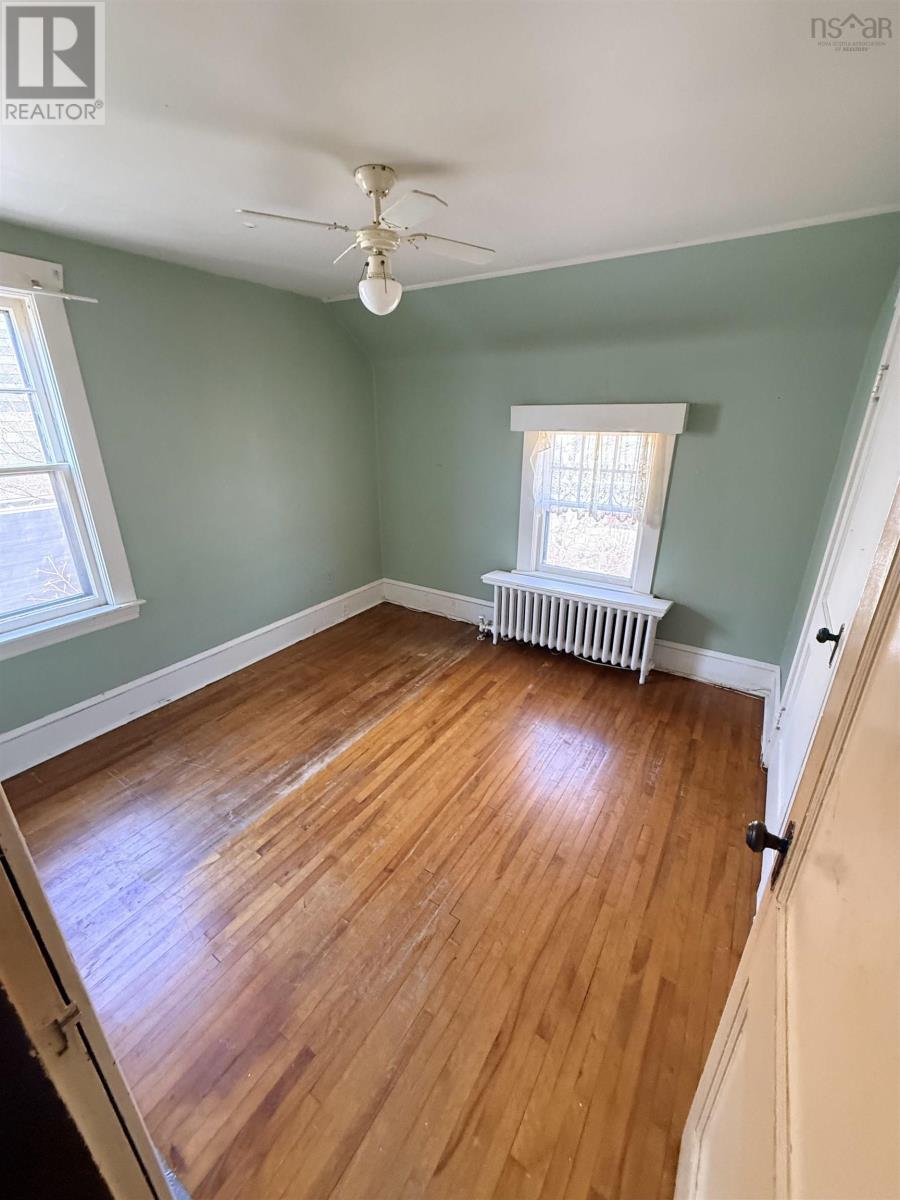 Property 21 of 38 of 134 Argyle Street