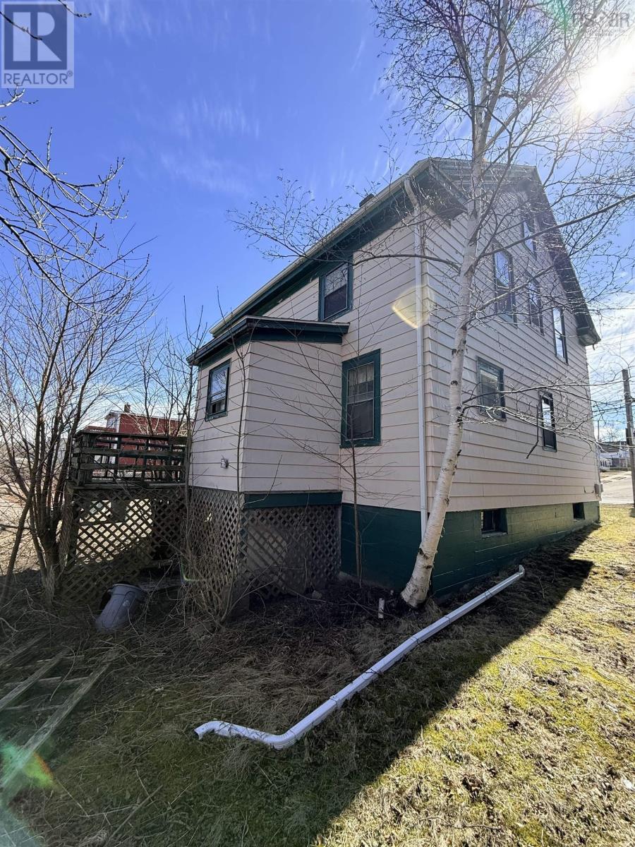 Property 4 of 38 of 134 Argyle Street