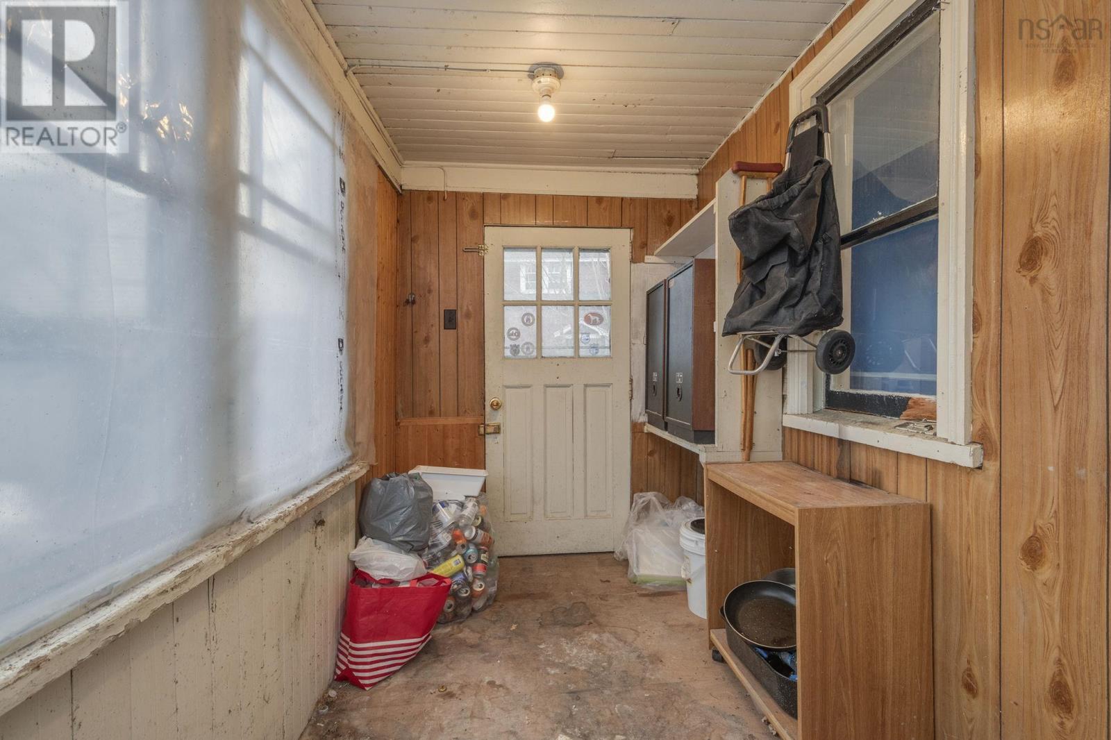 Property 17 of 48 of 1132 Prince Street