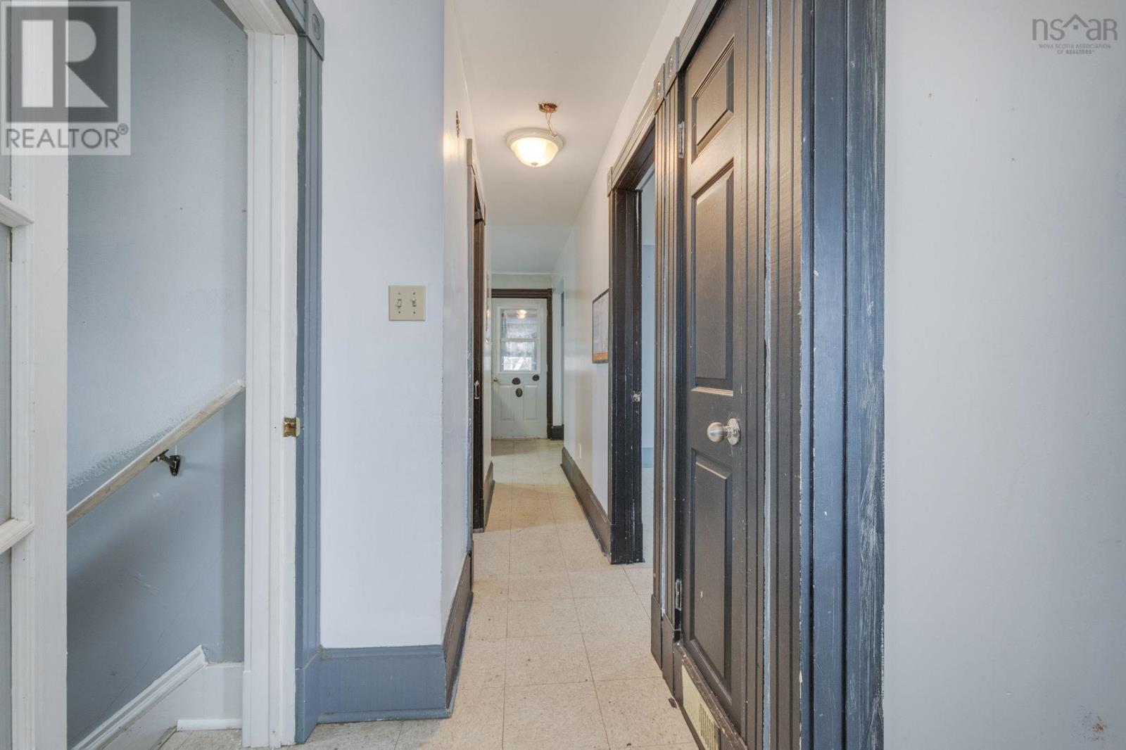 Property 21 of 48 of 1132 Prince Street