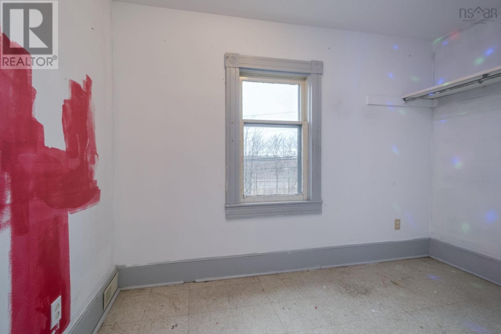 Property 22 of 48 of 1132 Prince Street