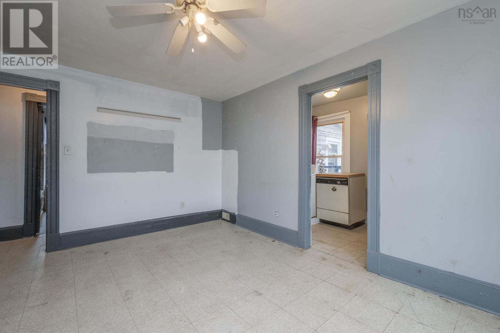 Property 29 of 48 of 1132 Prince Street