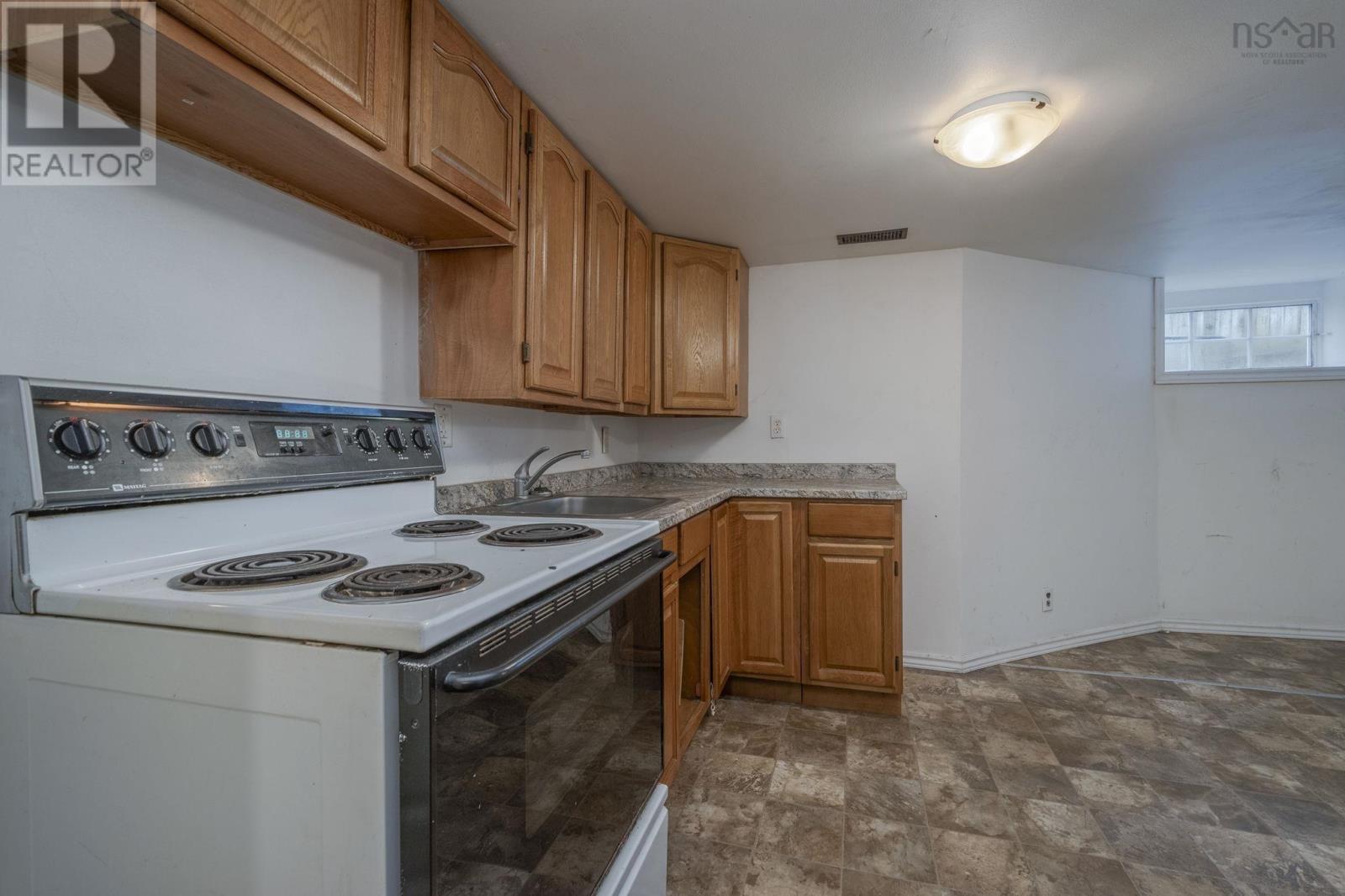 Property 37 of 48 of 1132 Prince Street