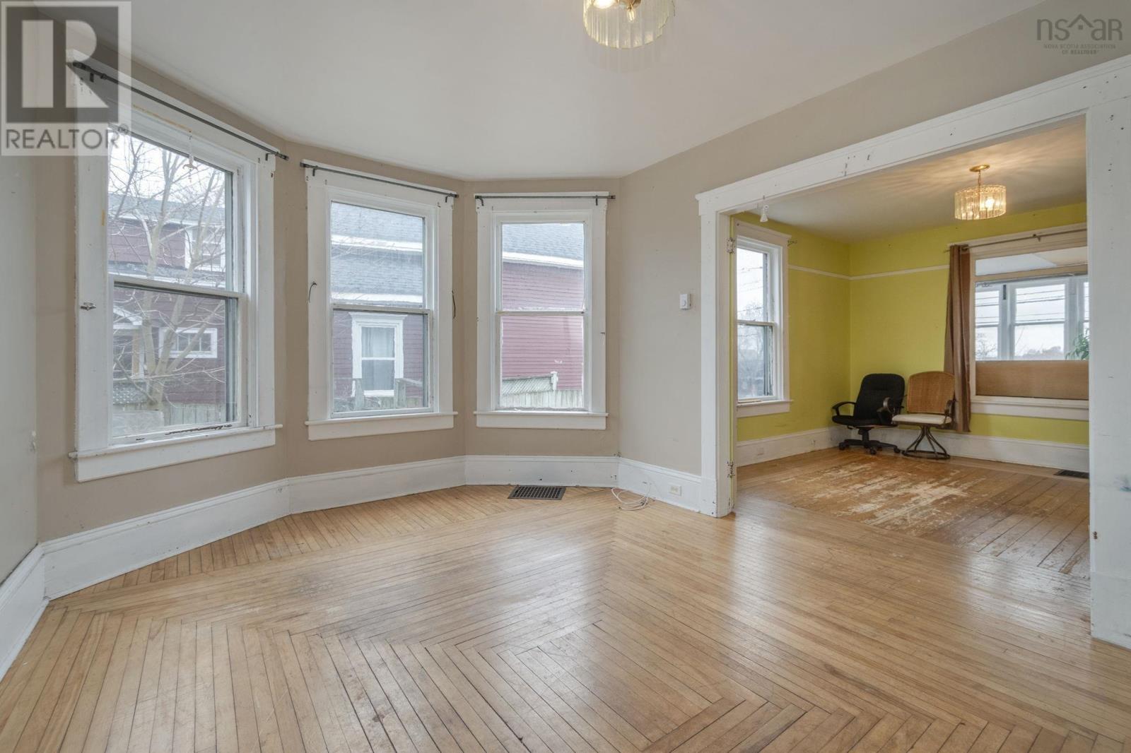 Property 8 of 48 of 1132 Prince Street