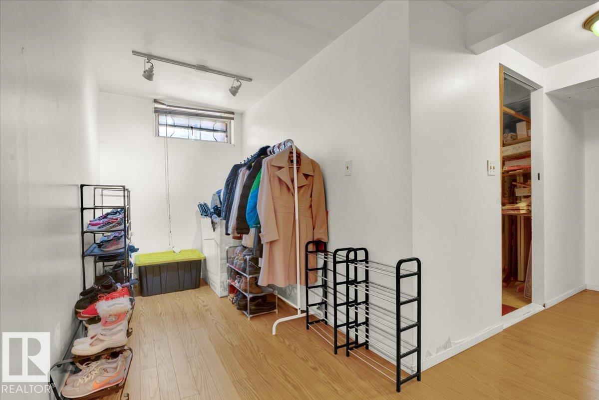 10027 173 AV NW, Edmonton