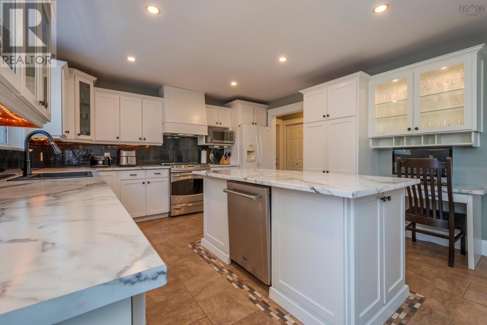 Property 14 of 32 of 133 Raptor Way