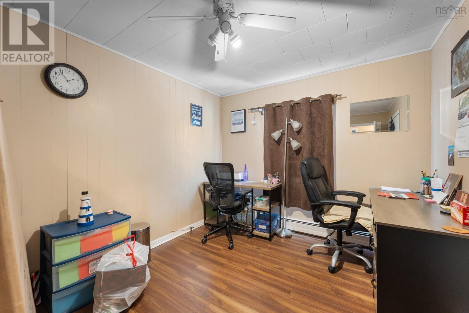 Property 18 of 36 of 84 Third Avenue