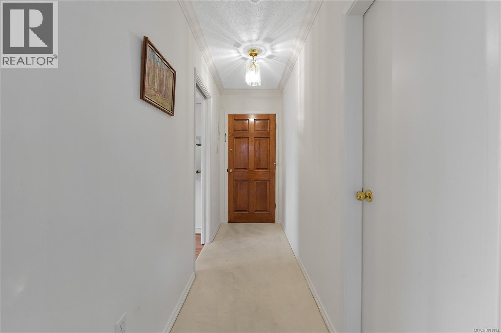 102 1400 Newport Avenue, Oak Bay