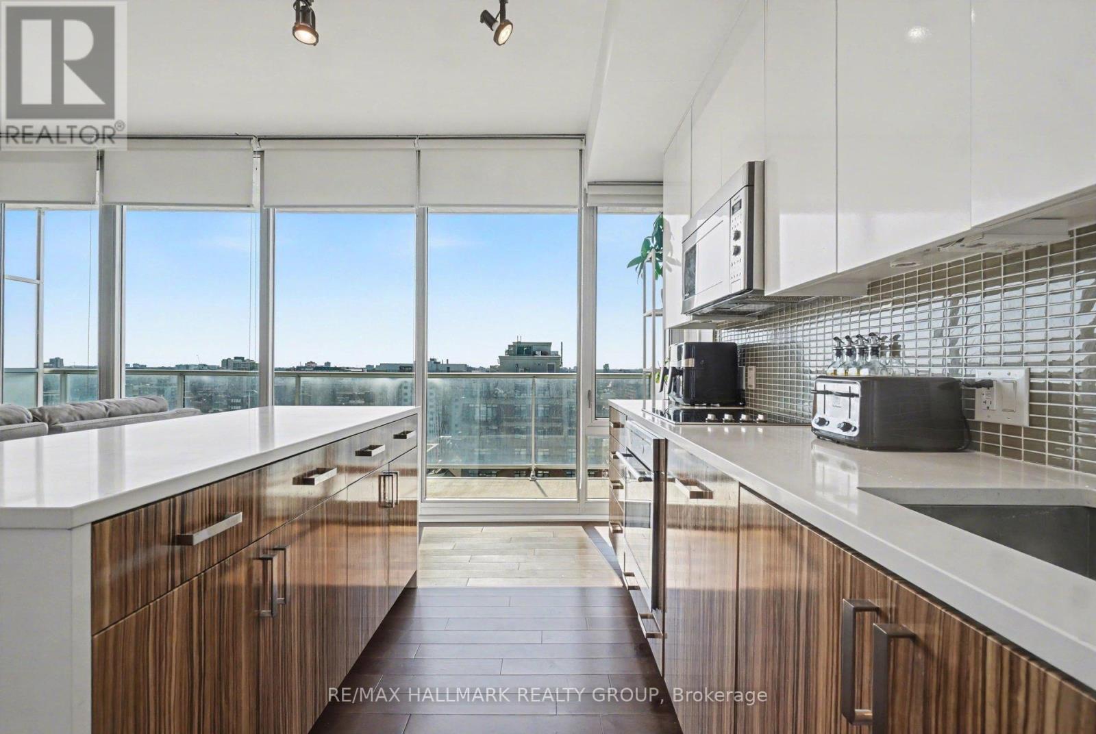 #1208 300 LISGAR STREET - 4