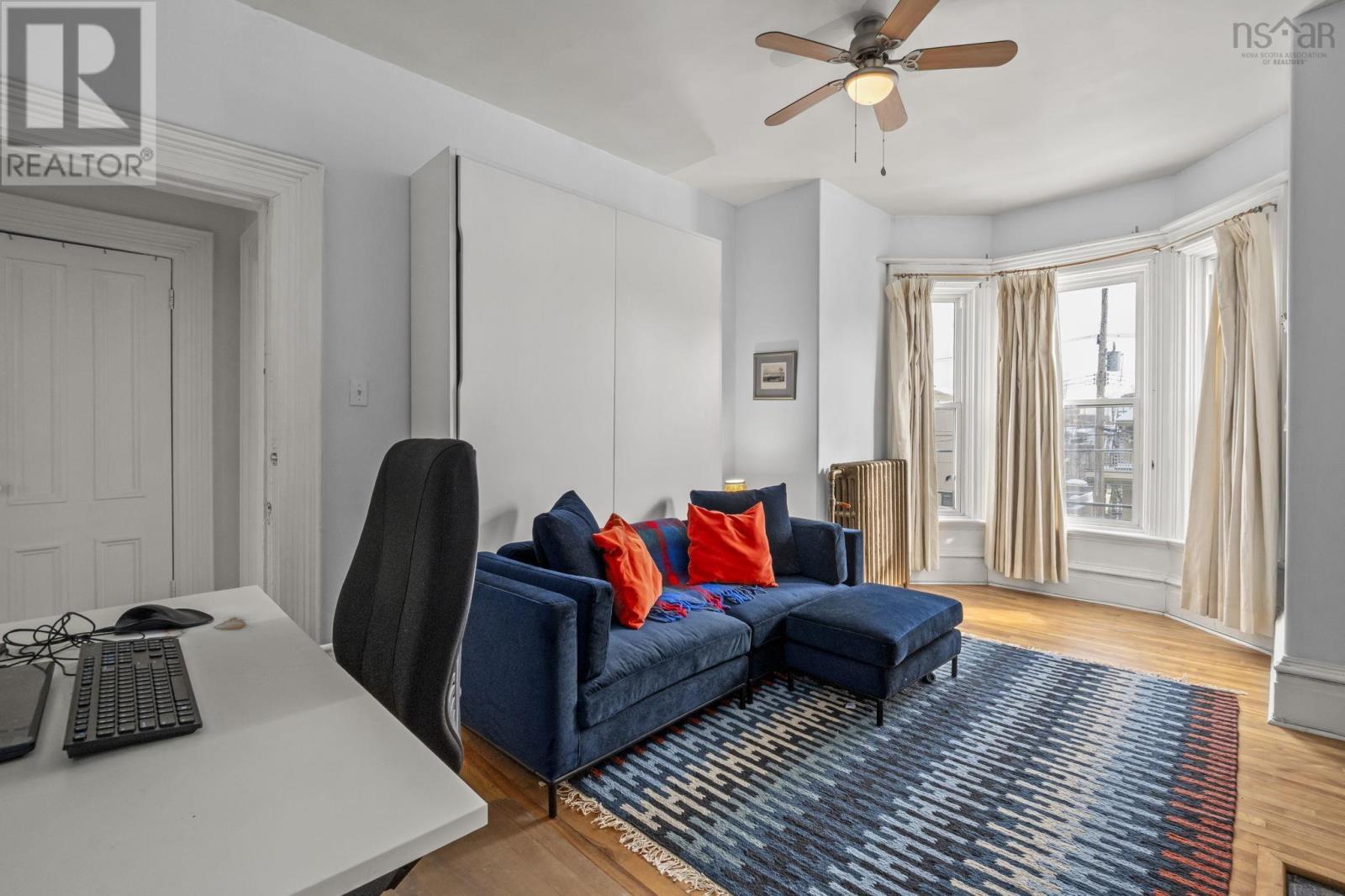 Property 30 of 50 of 1378 Robie Street