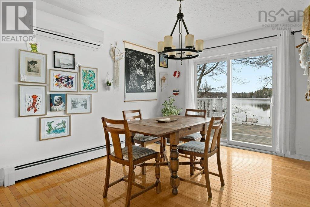 Property 21 of 48 of 11 Robina Drive