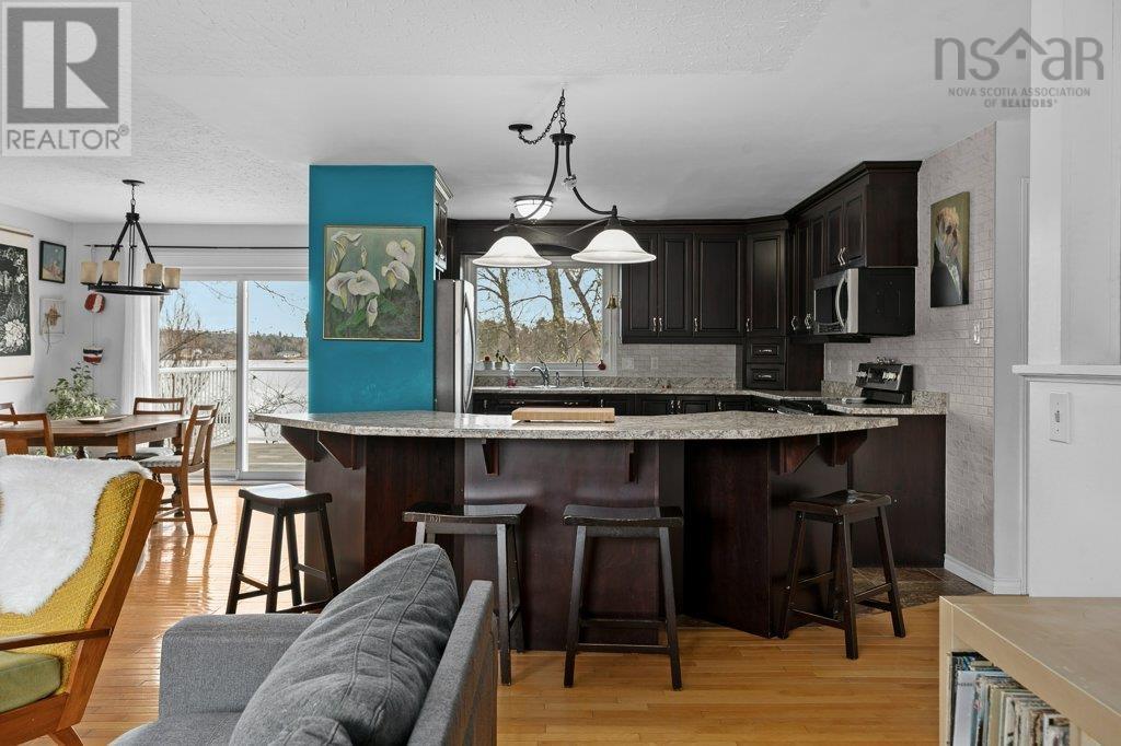 Property 17 of 48 of 11 Robina Drive