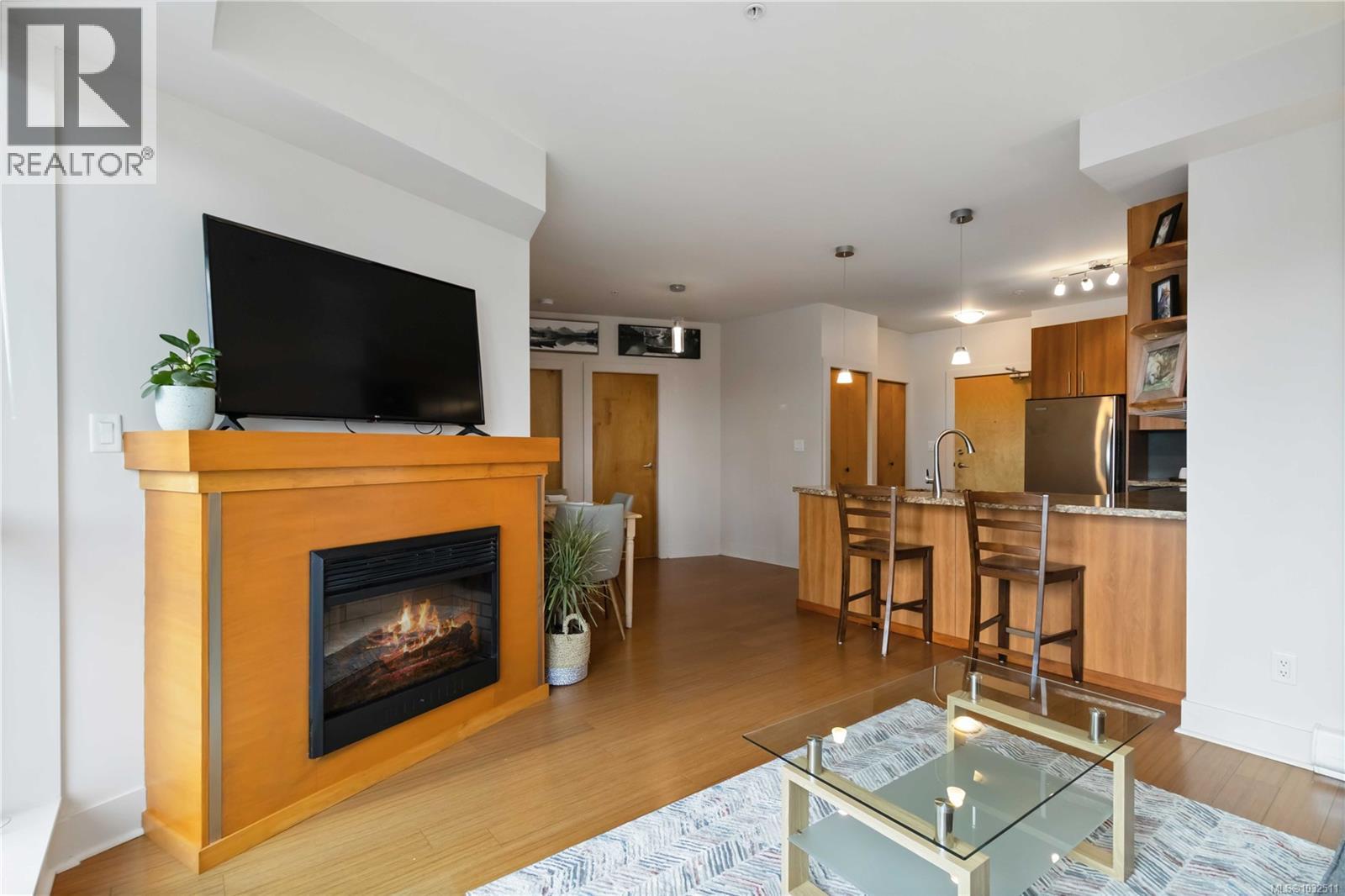 407 2745 Veterans Memorial Pkwy, Langford