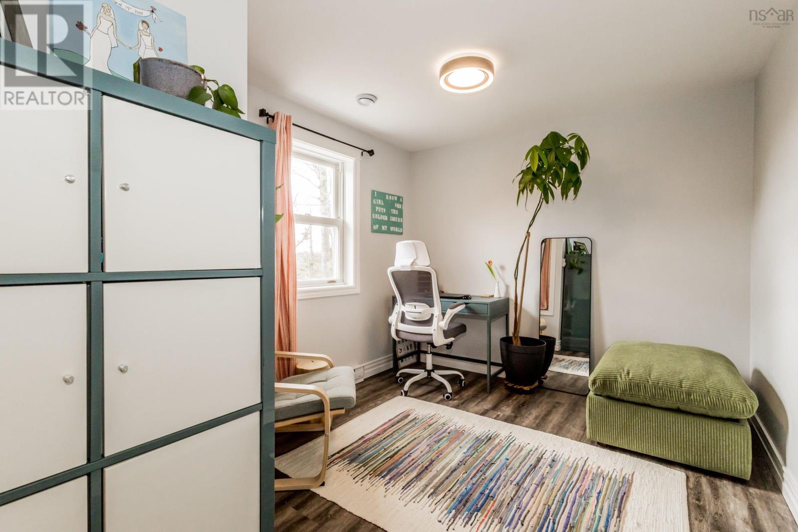 Property 33 of 50 of 701 Brooklyn Street