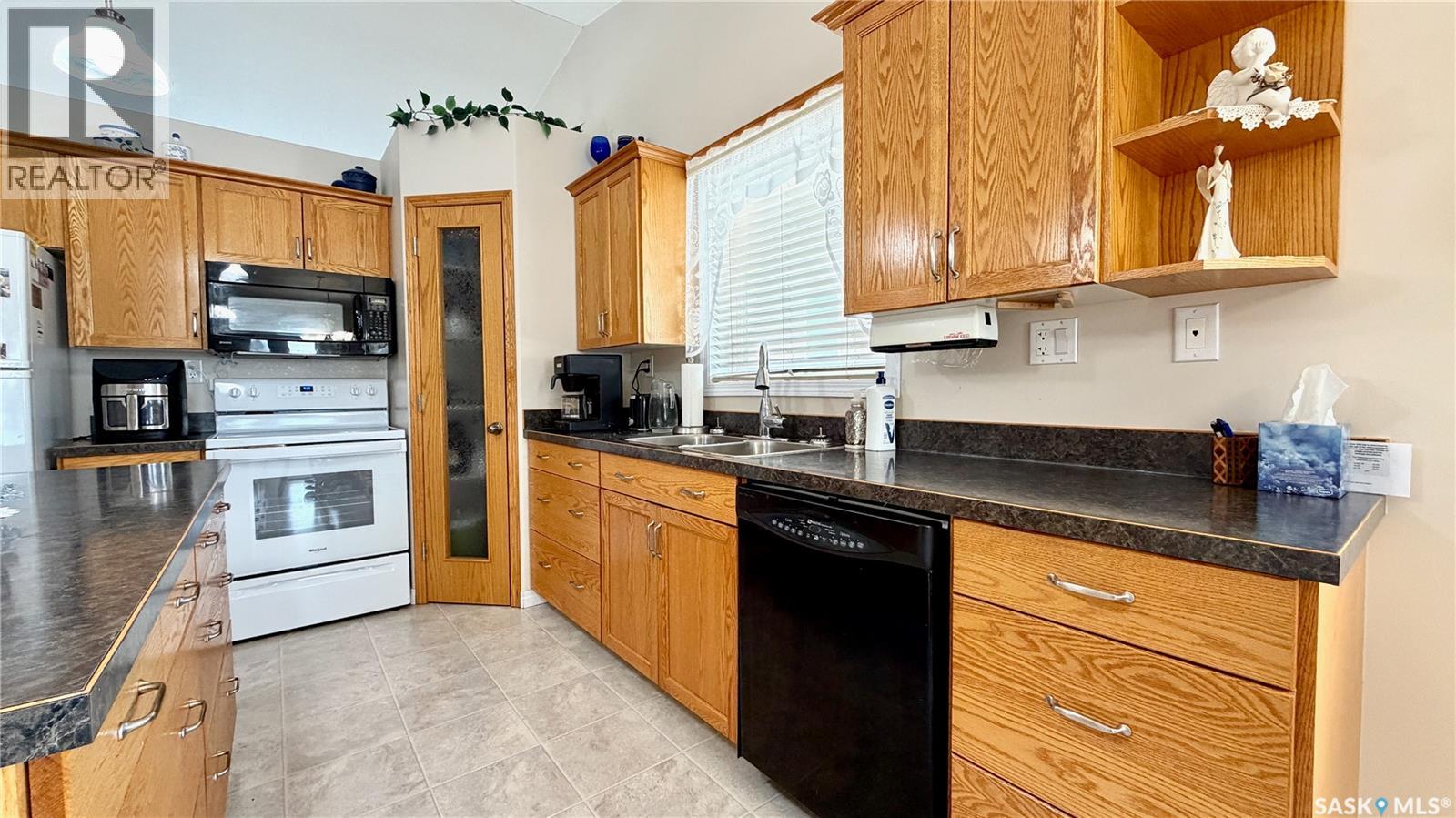 15B Downing DRIVE — photo 8