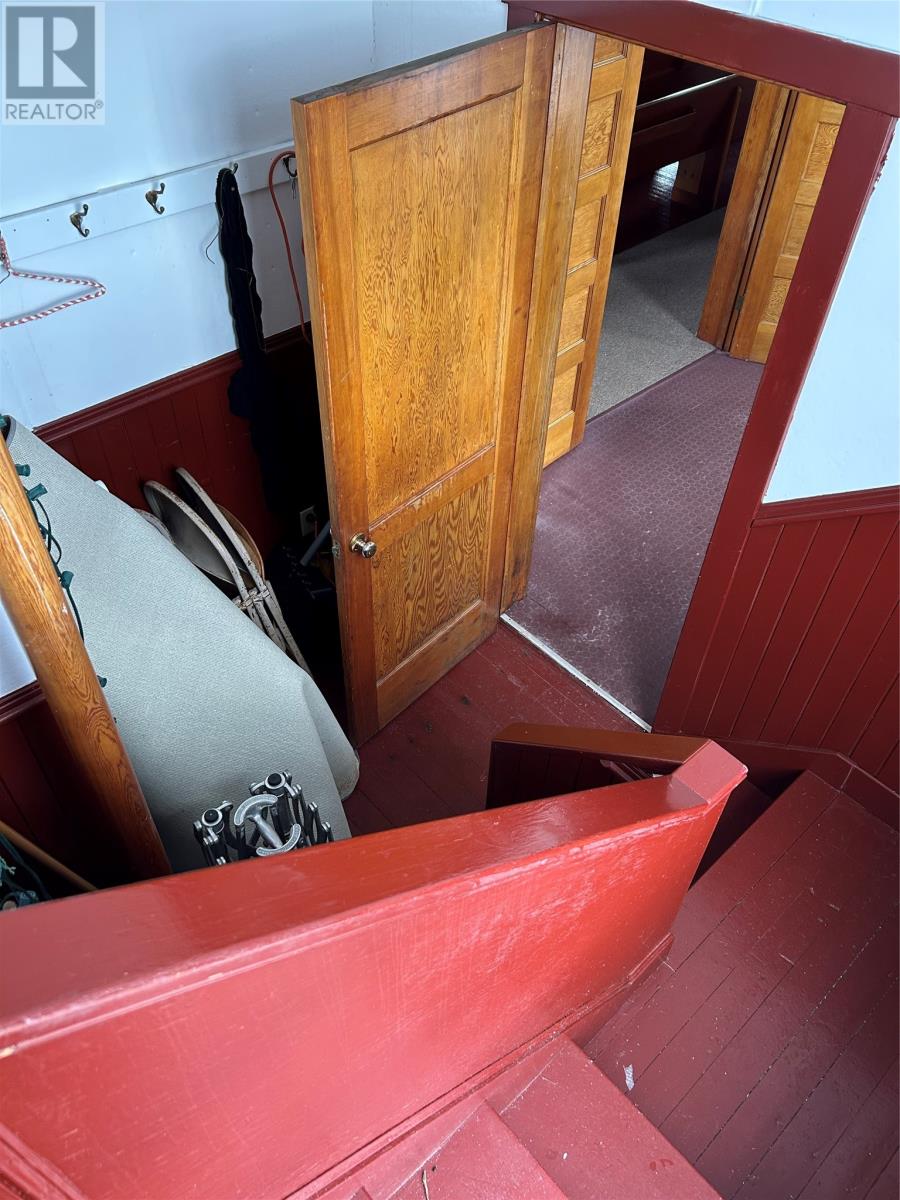 122 MAIN STREET - 21