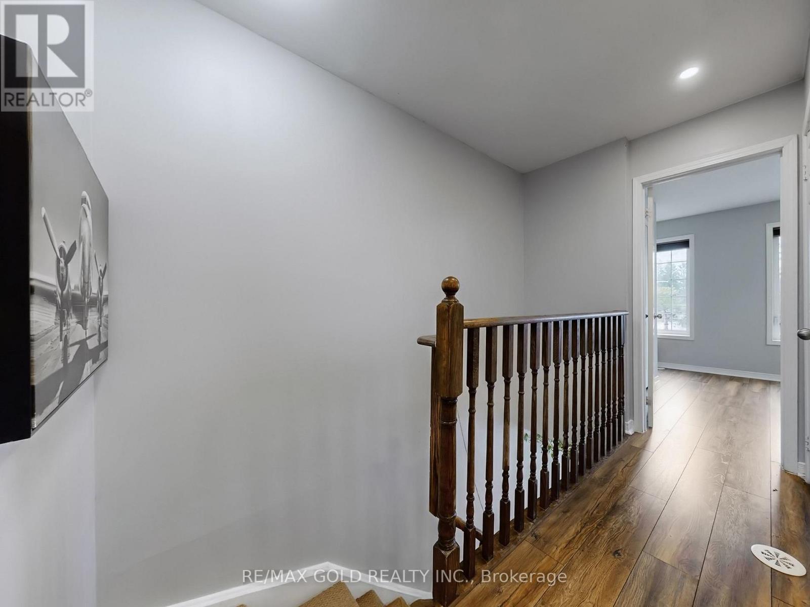 #66 397 BEECHGROVE DRIVE - 20