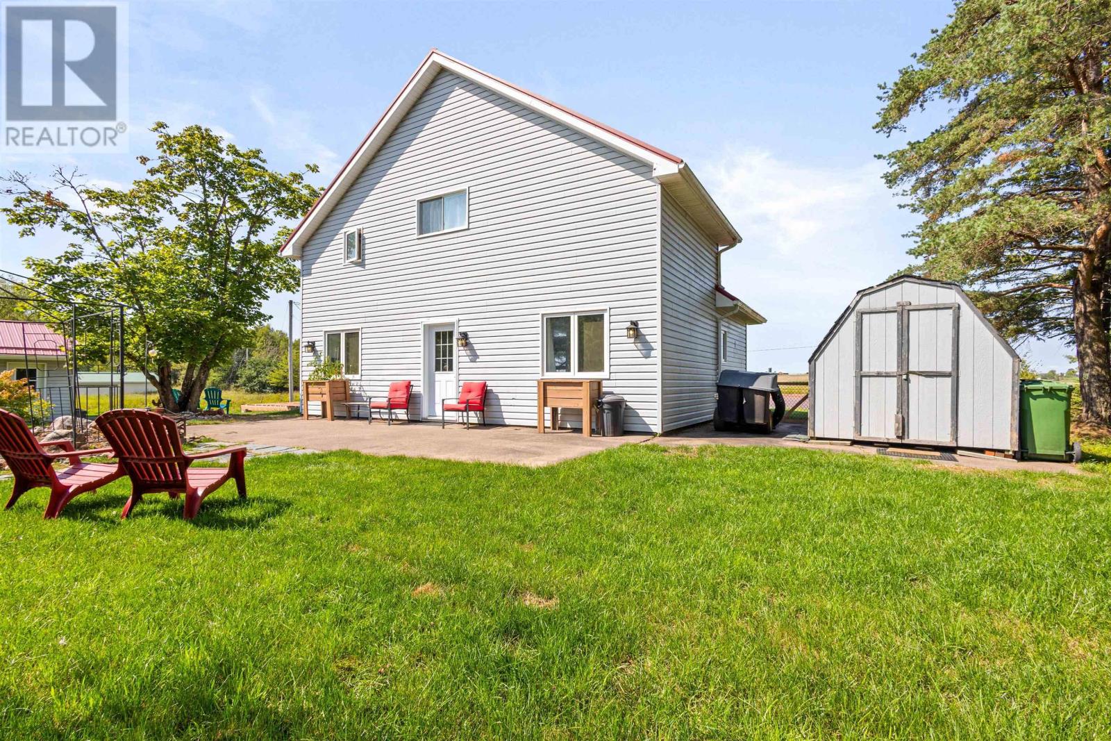 Property 32 of 41 of 320 Main Street W