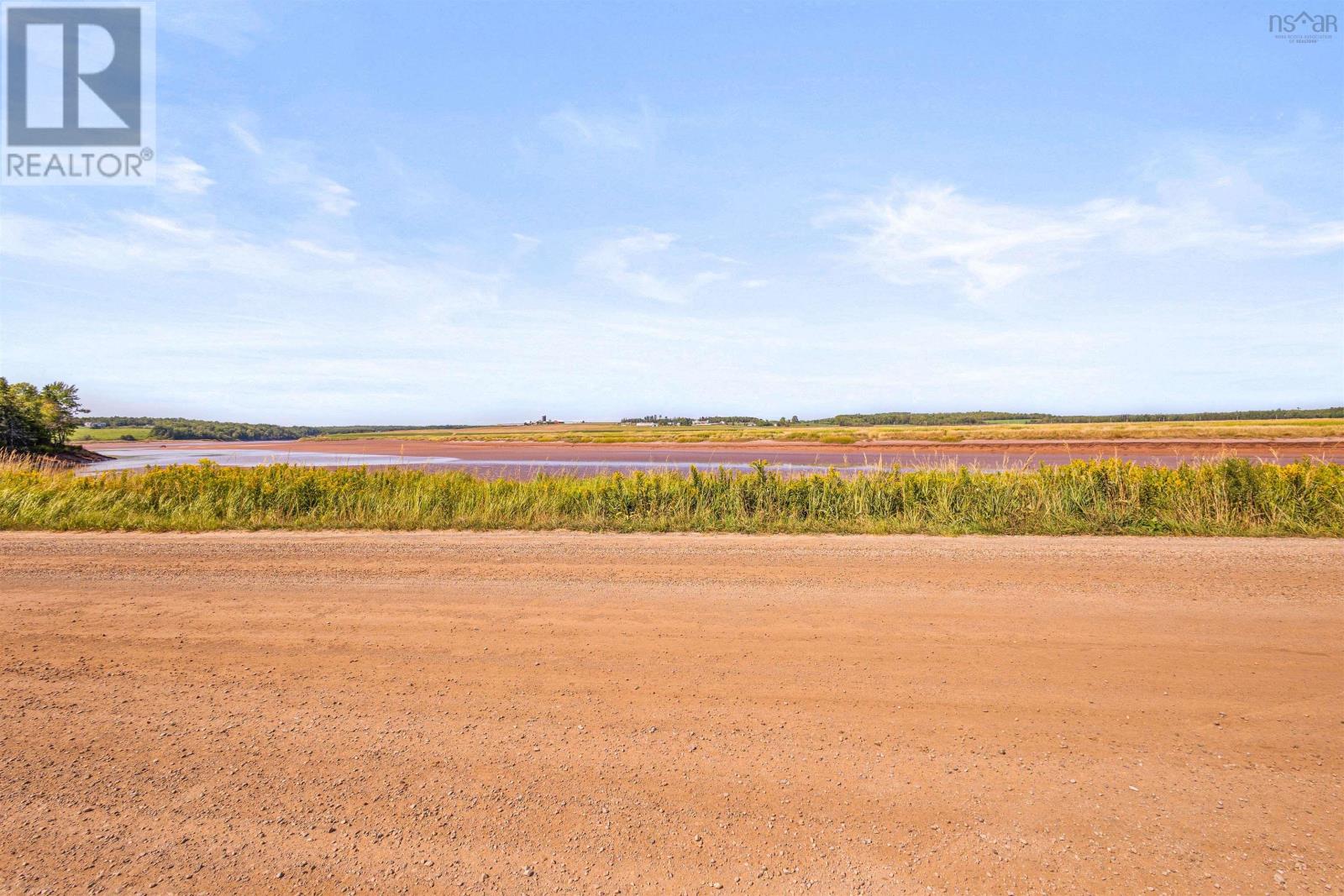 Property 39 of 41 of 320 Main Street W