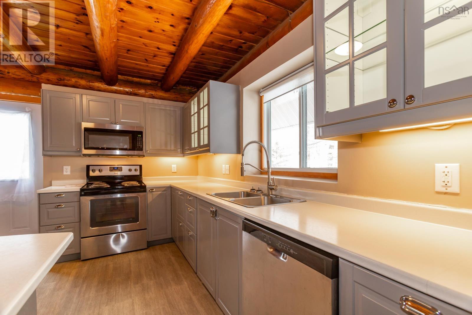 Property 12 of 45 of 68 North River Road