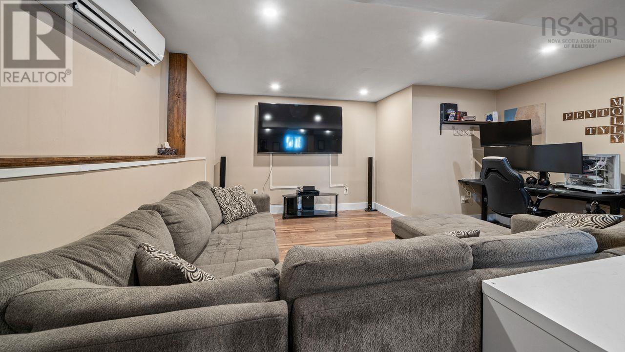 Property 23 of 49 of 27 Earl Court