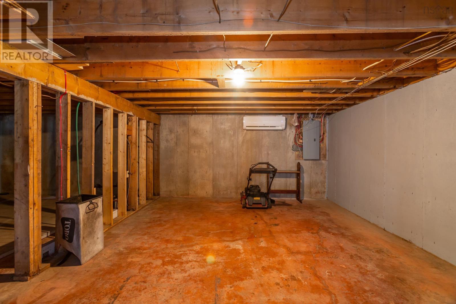 Property 35 of 45 of 68 North River Road