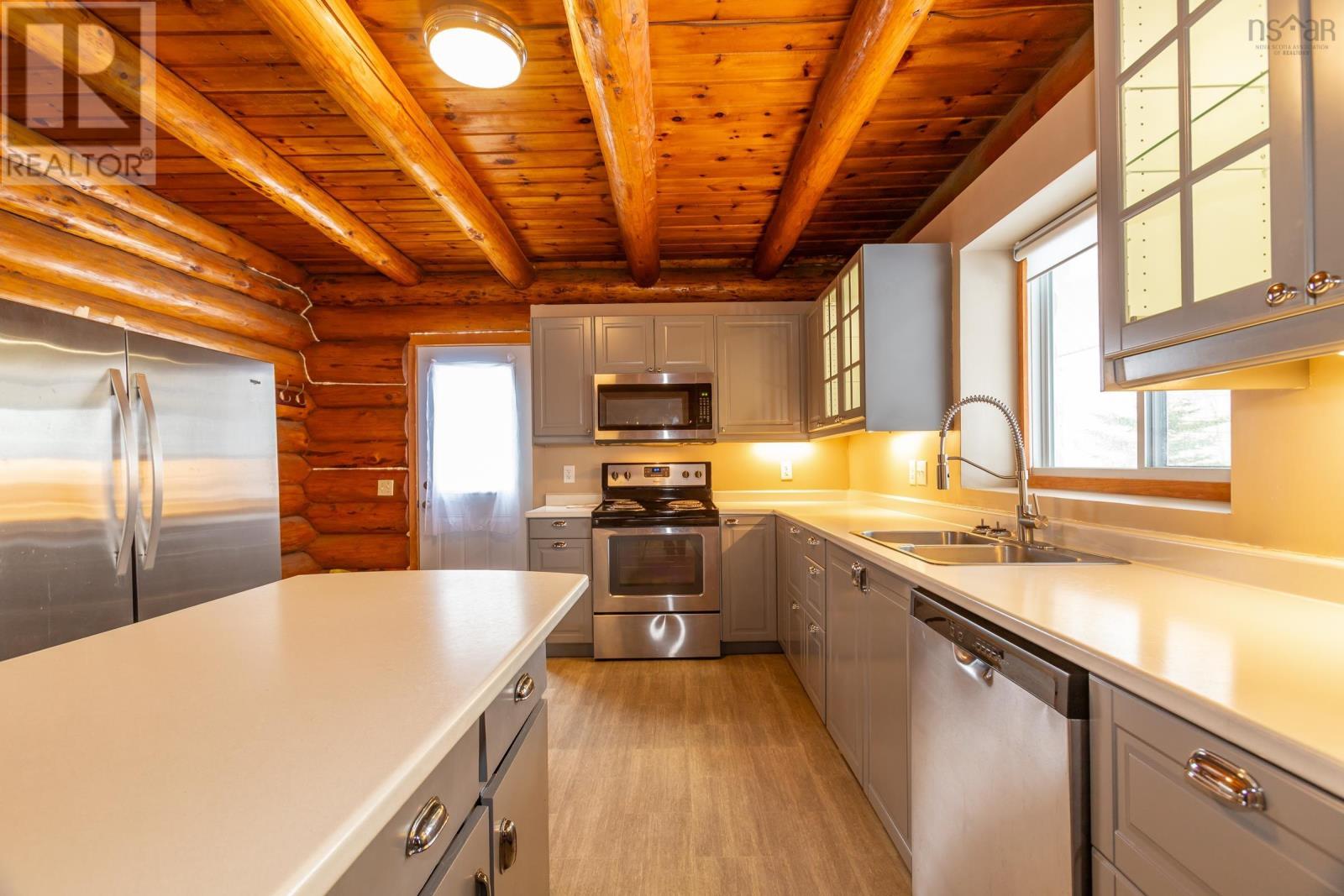 68 NORTH RIVER ROAD - 11