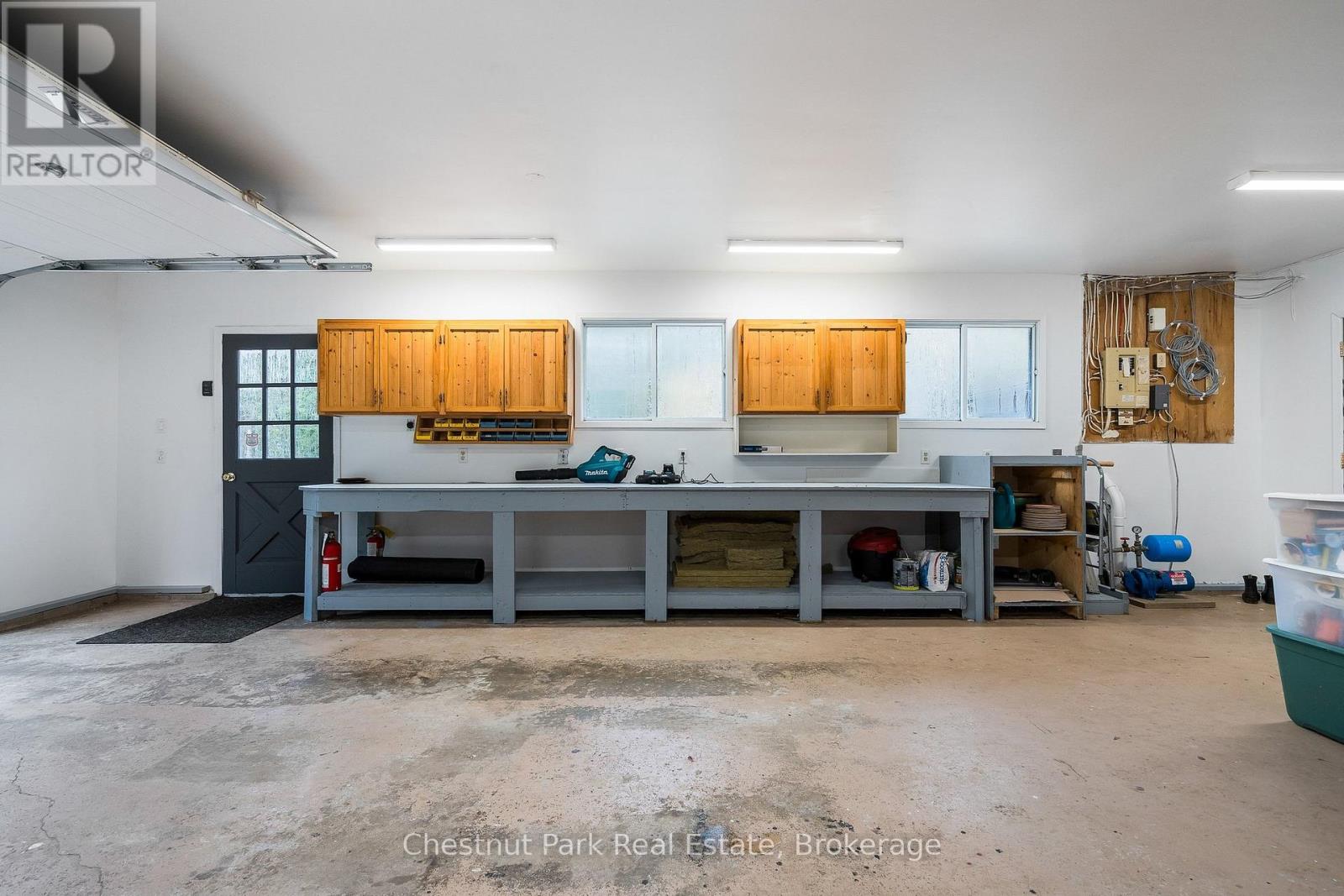 Double Car Garage