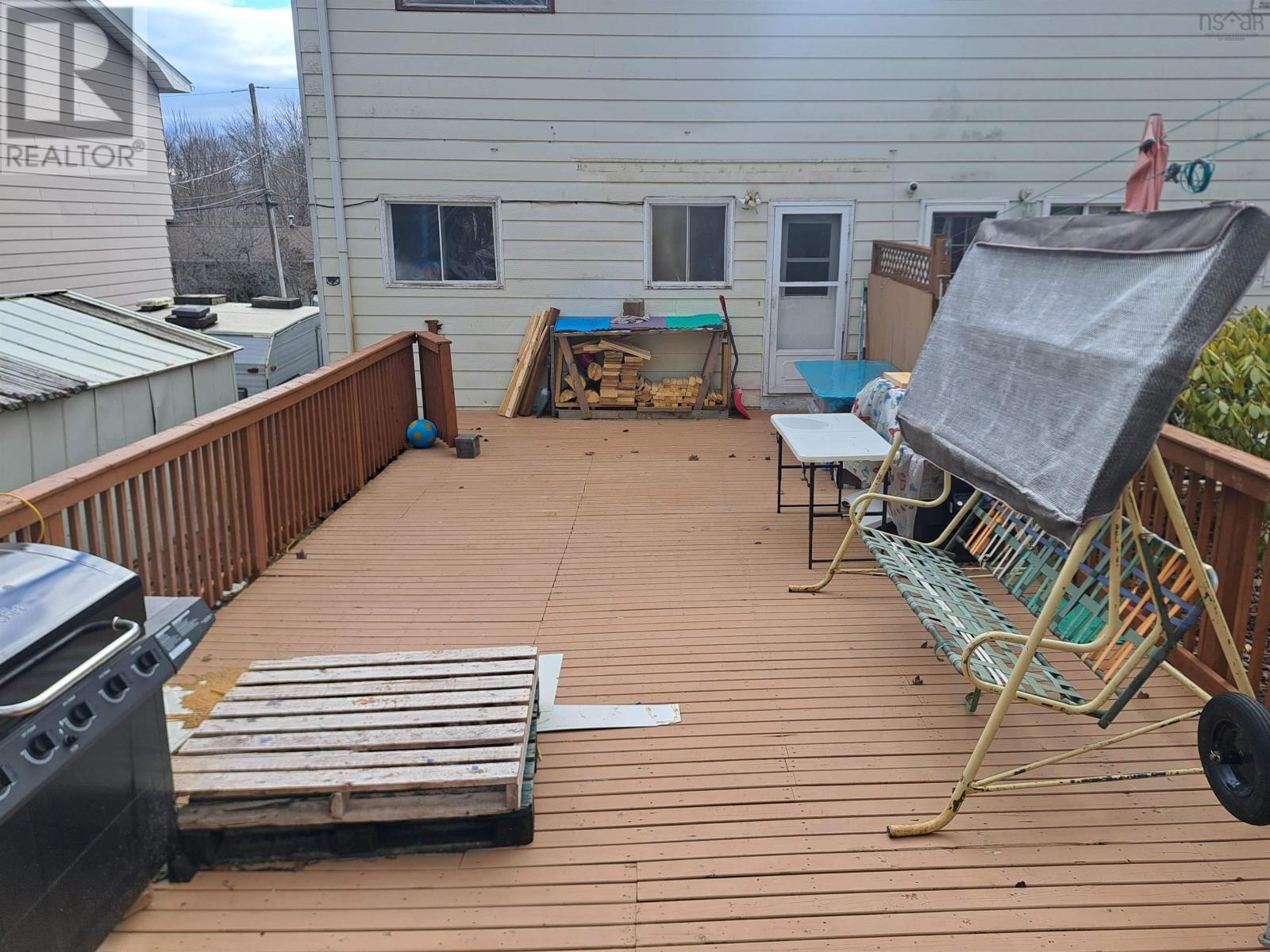 Property 20 of 21 of 1570 Riverside Drive