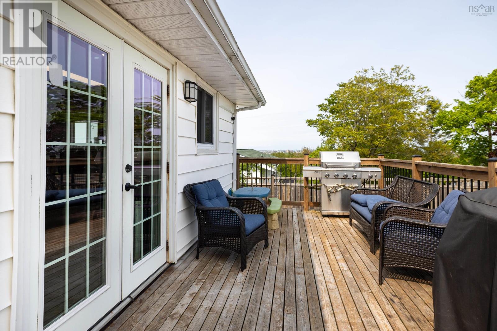 Property 22 of 37 of 57 Clearview Street