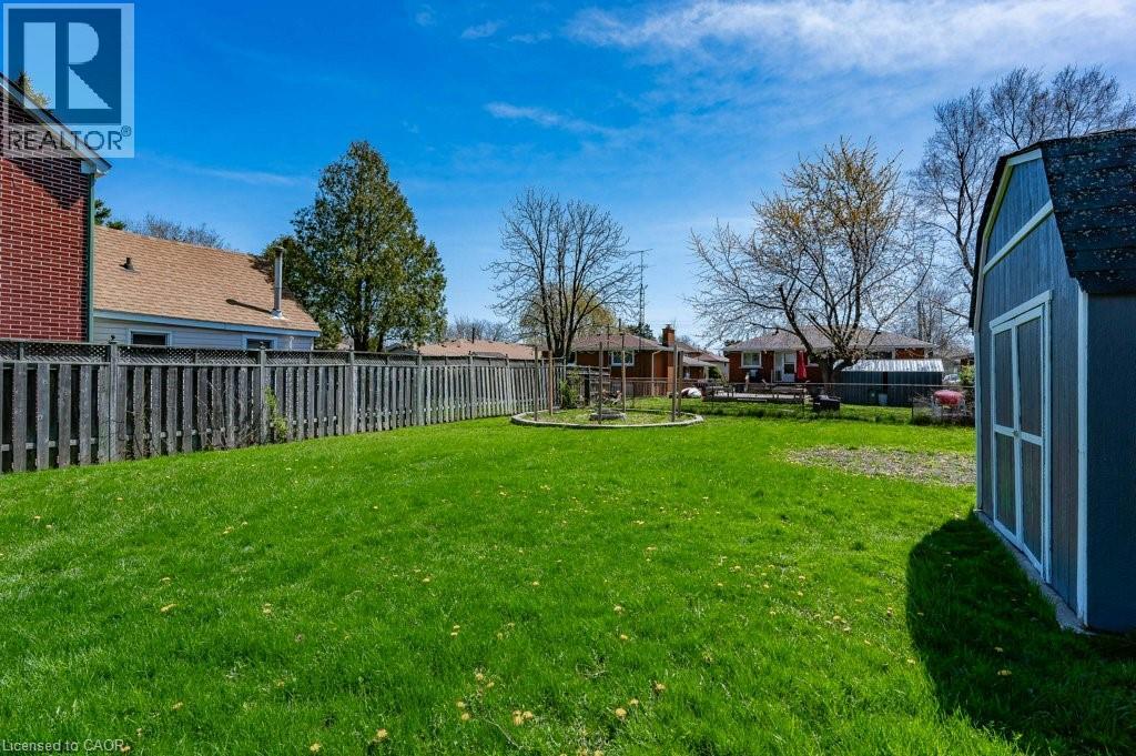 830 MOHAWK Road E - 37