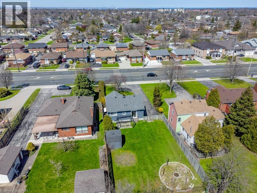 830 MOHAWK Road E - 40