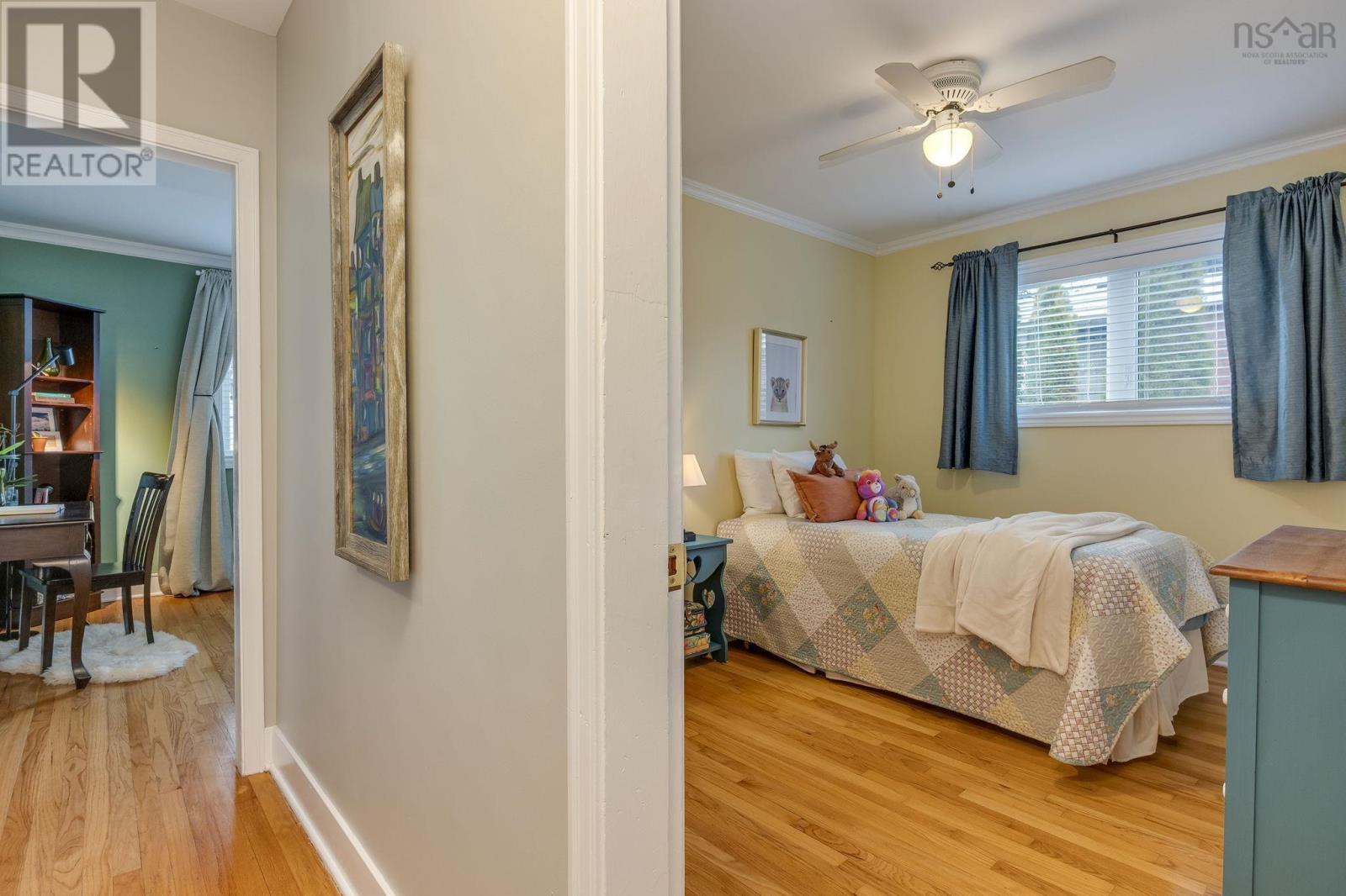 Property 22 of 43 of 21 Lawnsdale Drive