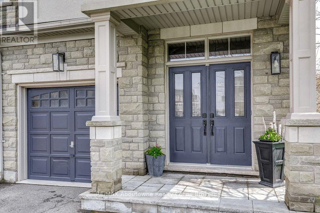2454 GREENWICH DRIVE - 3