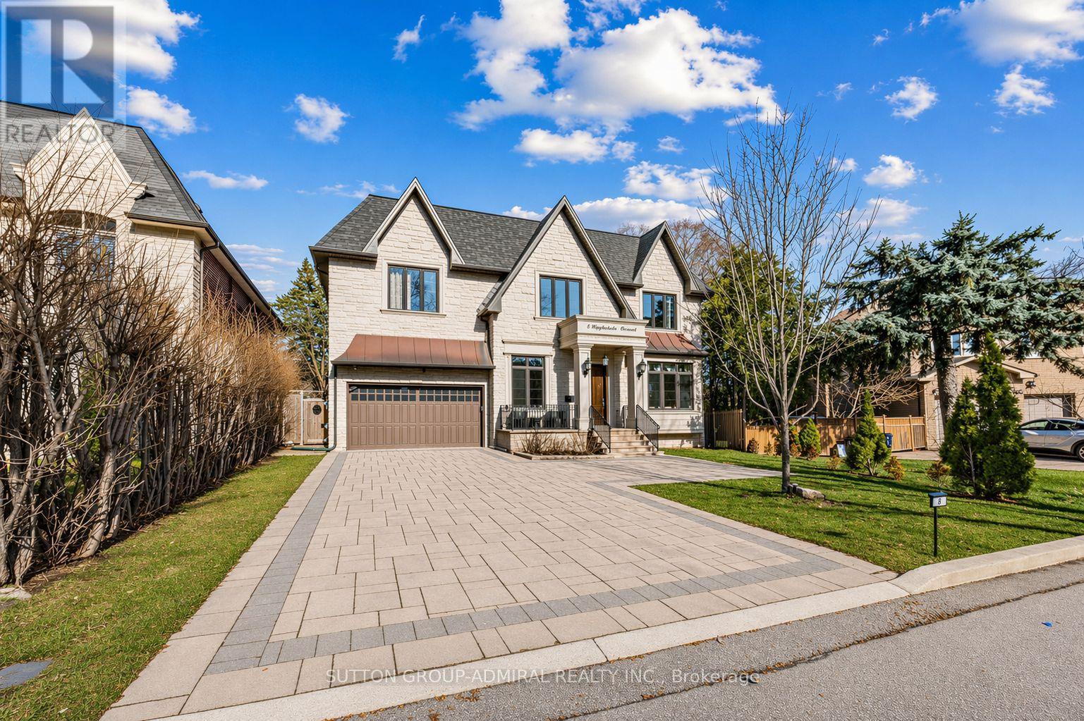 5 LLOYDMINSTER CRESCENT