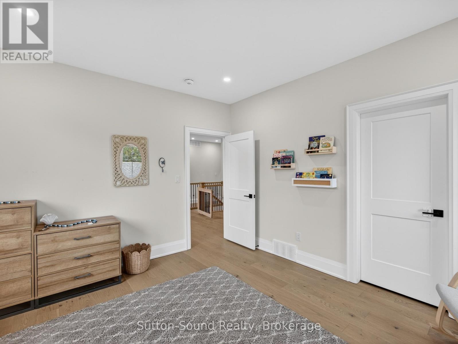 240 BRUCE STREET - 24